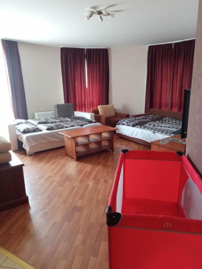 Oázis Wellness Apartman Hajdúszoboszló Esterno foto