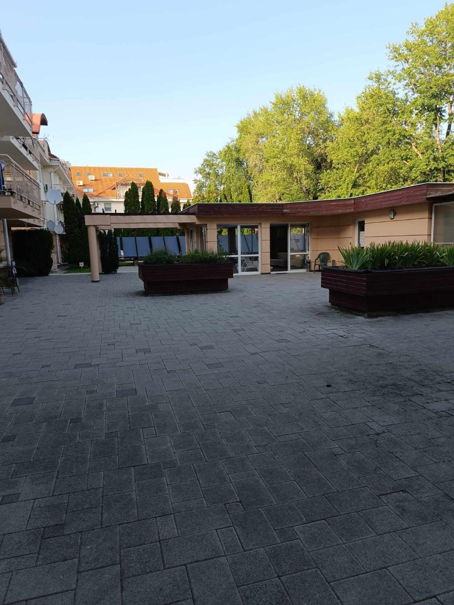 Oázis Wellness Apartman Hajdúszoboszló Esterno foto