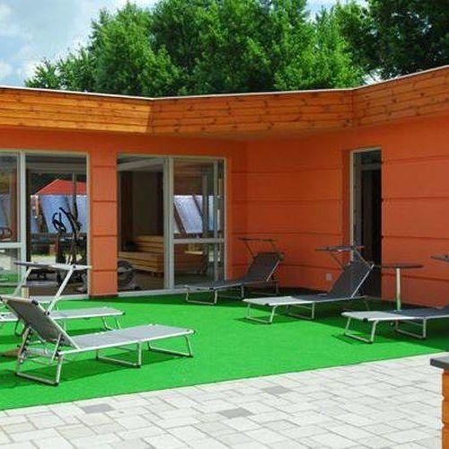Oázis Wellness Apartman Hajdúszoboszló Esterno foto